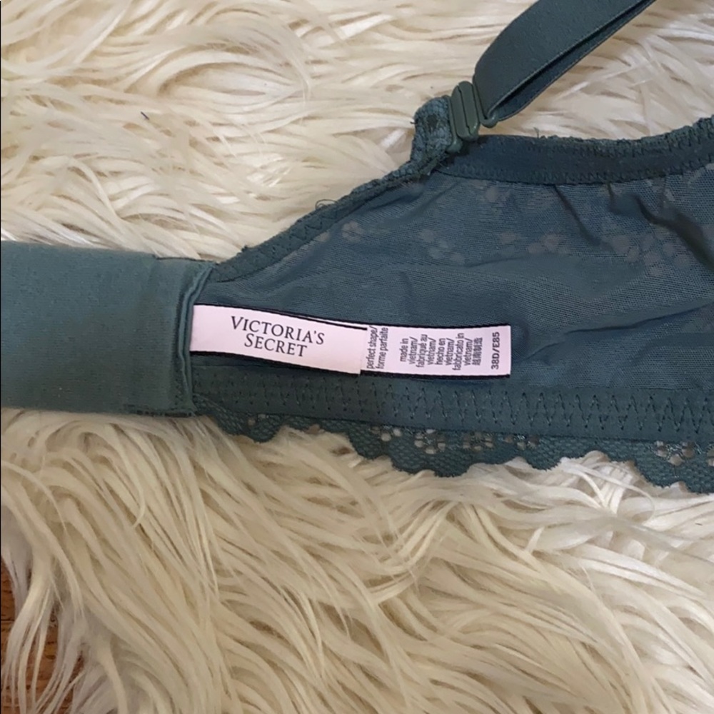Victoria Secret   bra - Picture 6 of 8